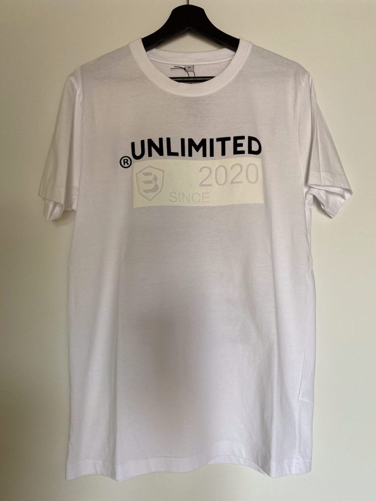Camiseta Unlimited Since 2020 blanca